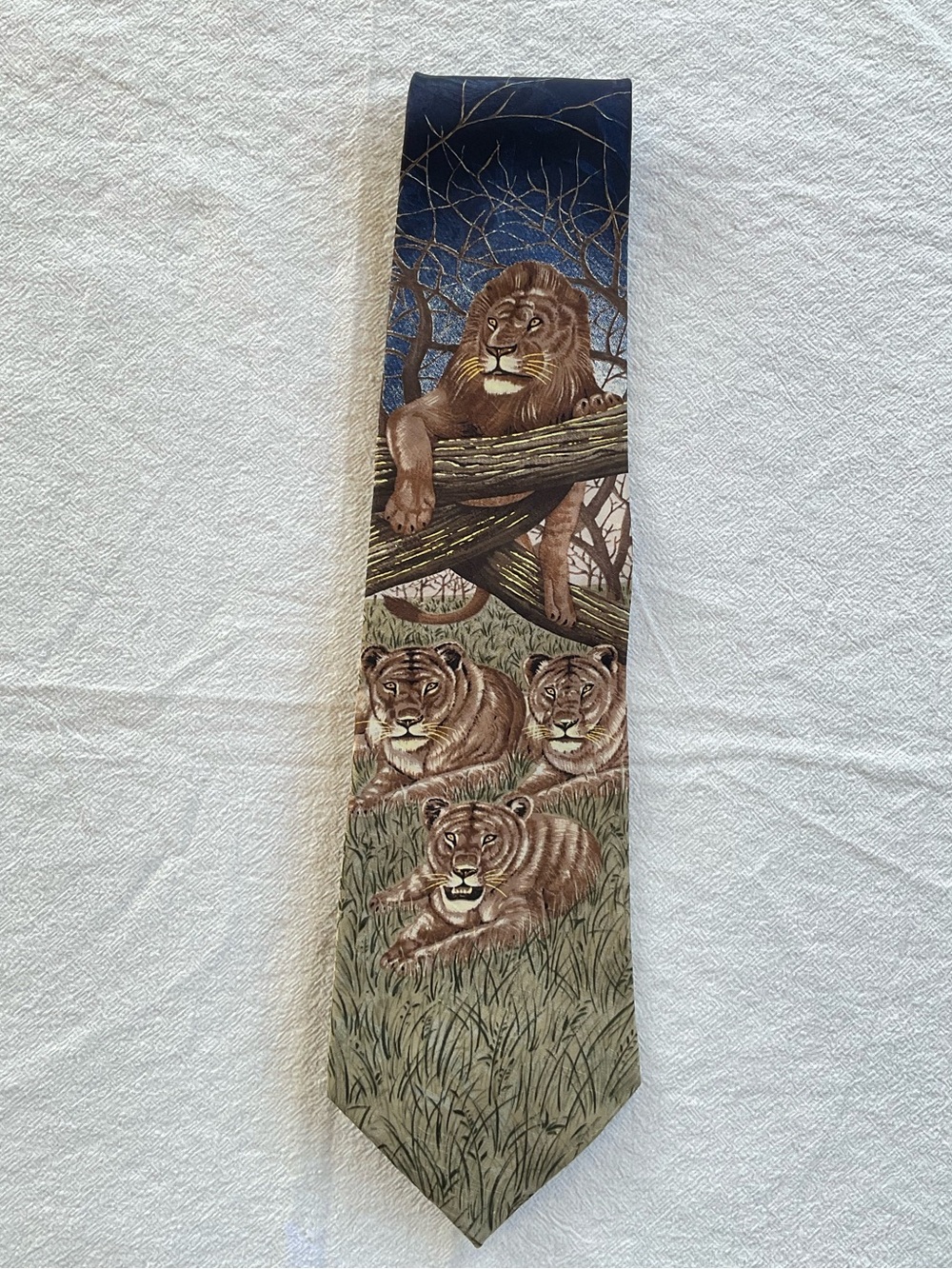 Neck Tie Vintage Endangered Species "King Of Beasts" 1996 Marc Dennis Silk Lions